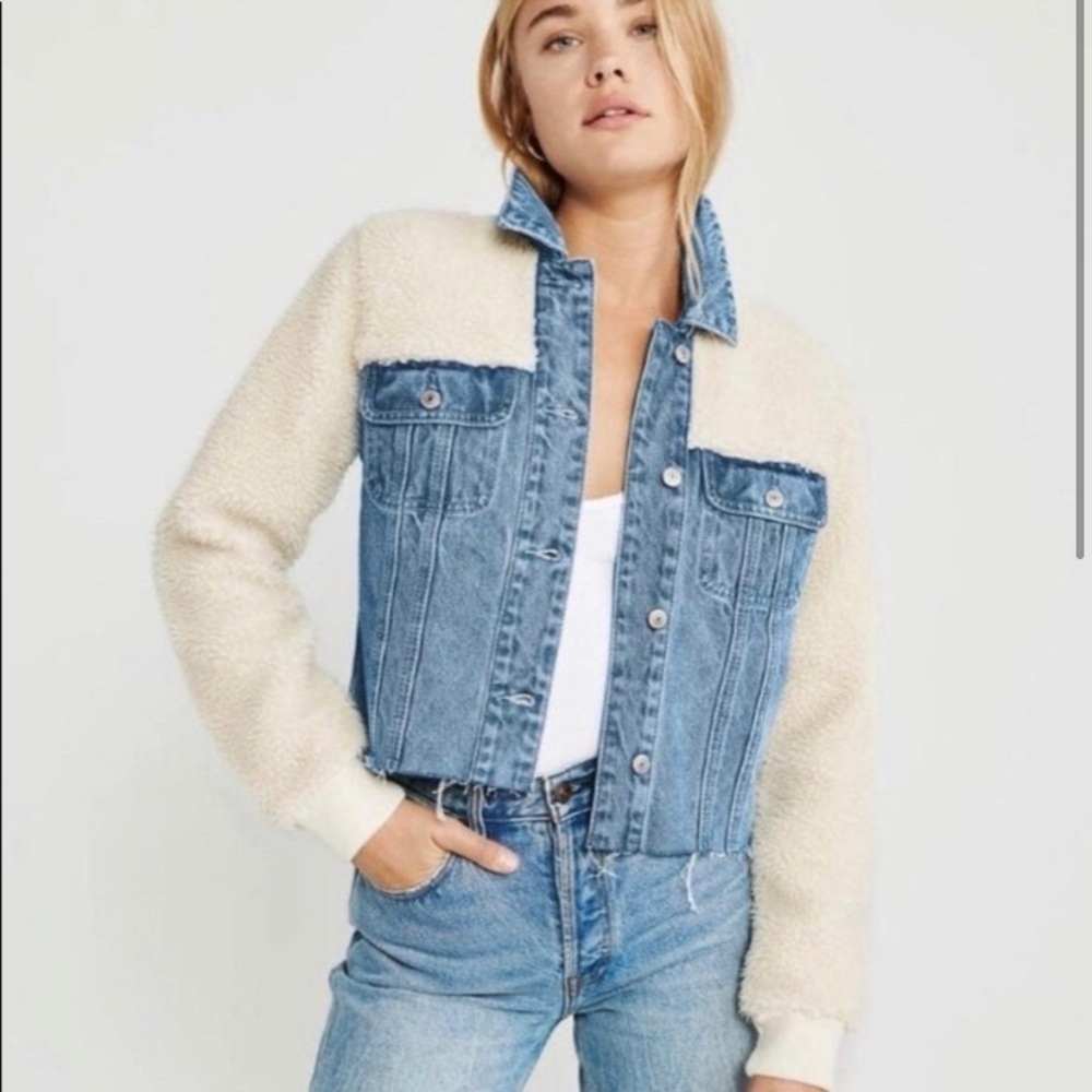 Abercrombie & Fitch Jean Sherpa Jacket